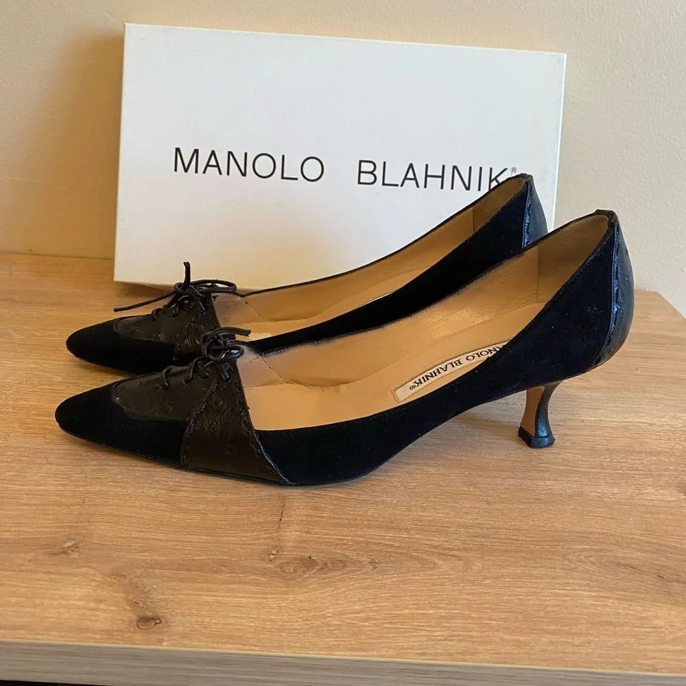 Authentic Manolo Blahnik suede/leather pumps - Picture 2 of 7